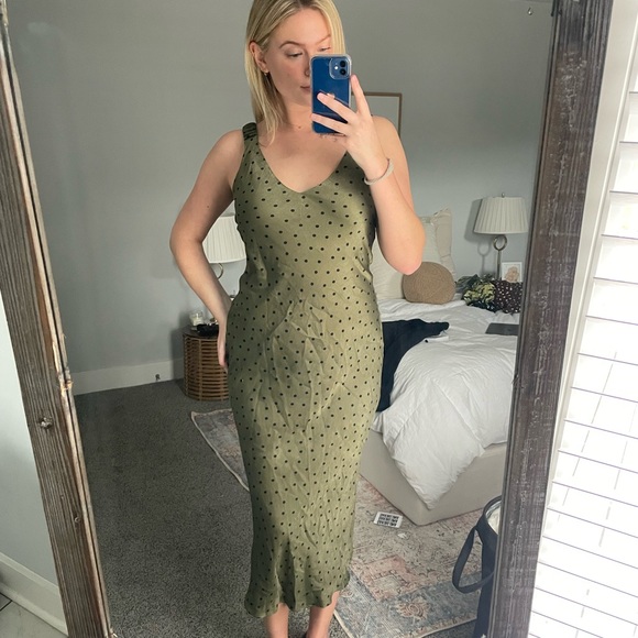 Zara silk dress - Picture 1 of 2